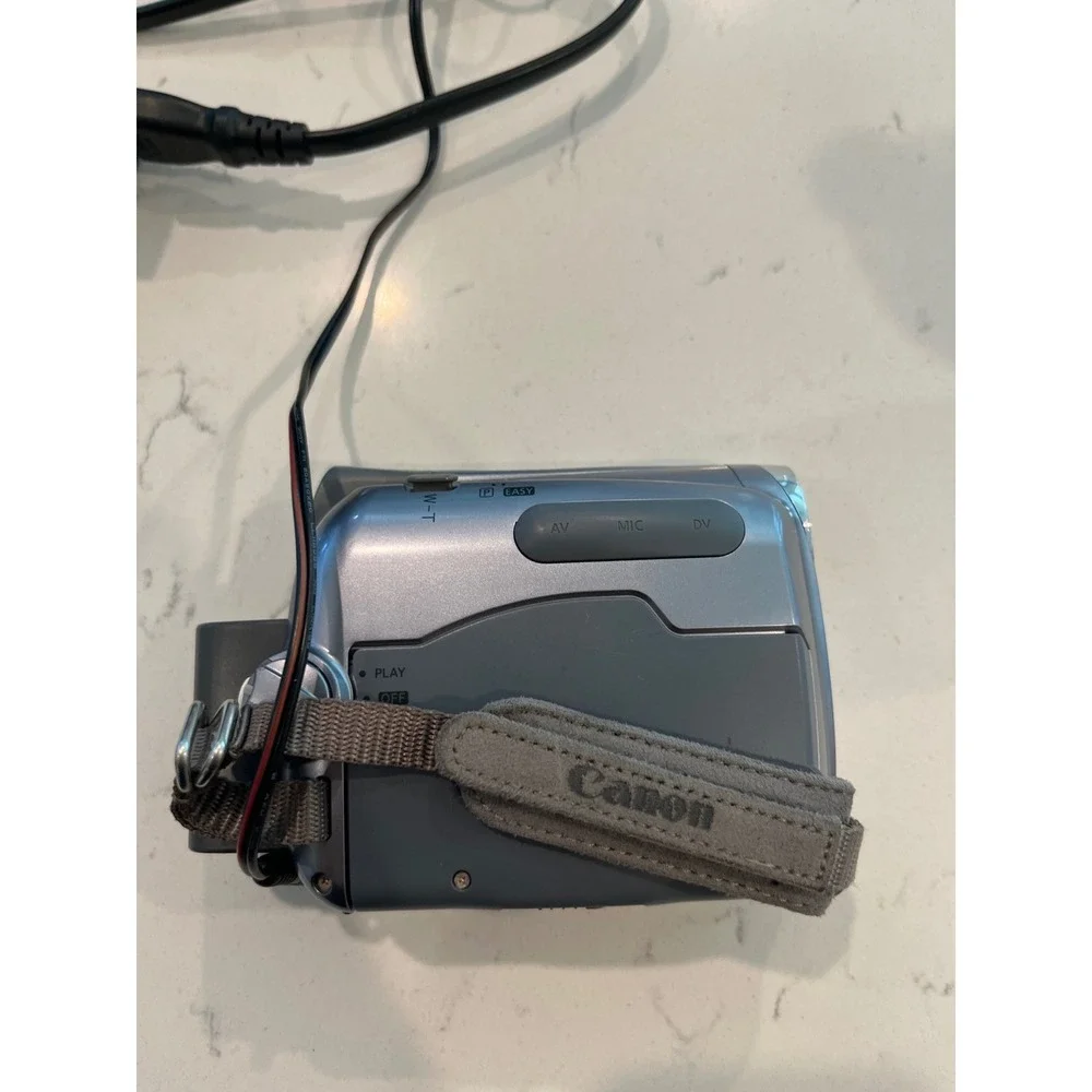 Canon ZR500 MiniDV Digital Video Camcorder 800x Zoom CA-570 Adapter‎